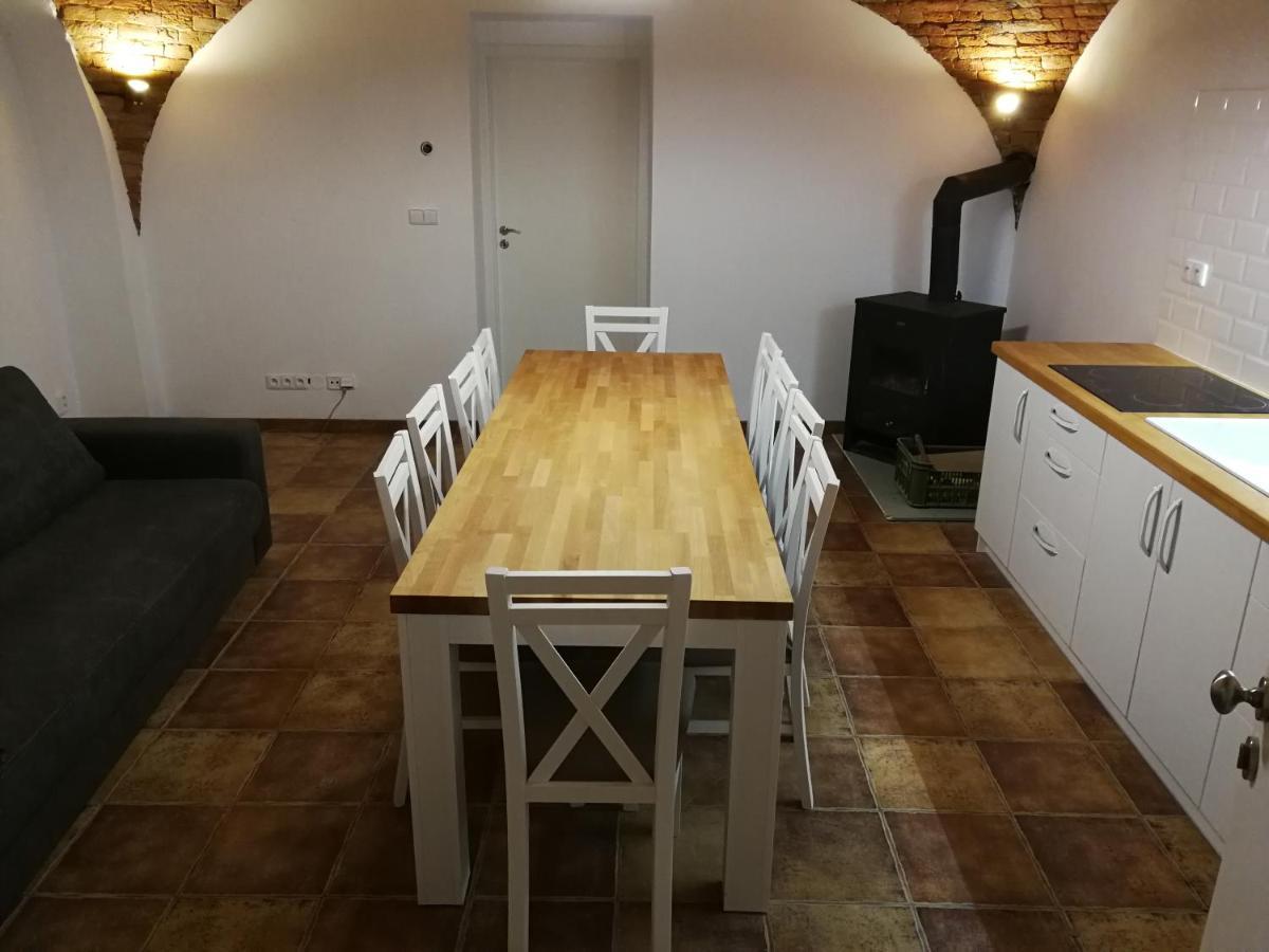 Apartmany Habanska, Cely Dum Pouzdrany Exteriör bild