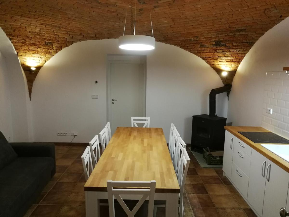 Apartmany Habanska, Cely Dum Pouzdrany Exteriör bild