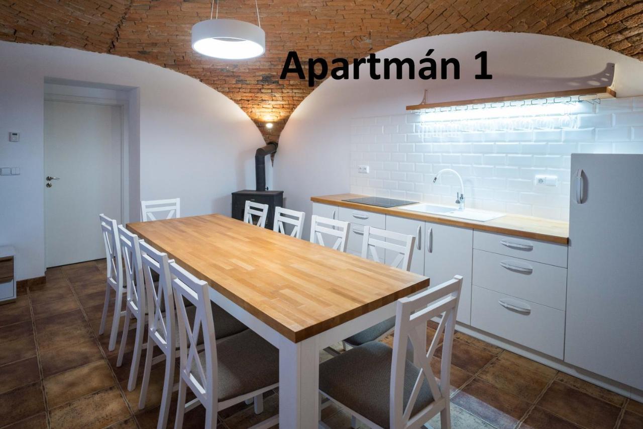 Apartmany Habanska, Cely Dum Pouzdrany Exteriör bild