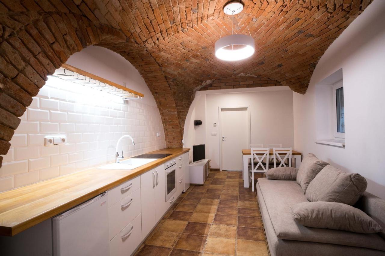 Apartmany Habanska, Cely Dum Pouzdrany Exteriör bild