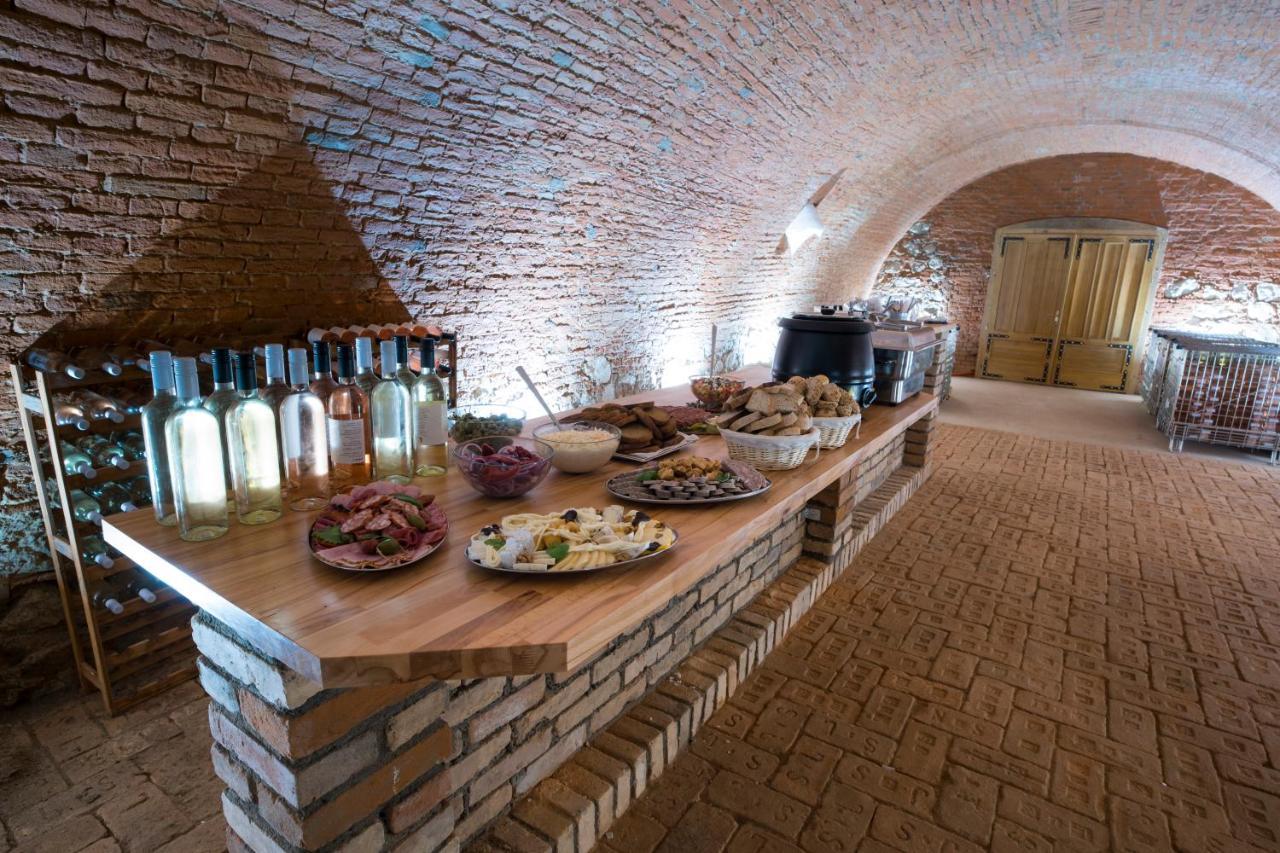Apartmany Habanska, Cely Dum Pouzdrany Exteriör bild