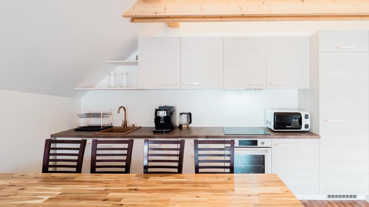 Apartmany Habanska, Cely Dum Pouzdrany Exteriör bild